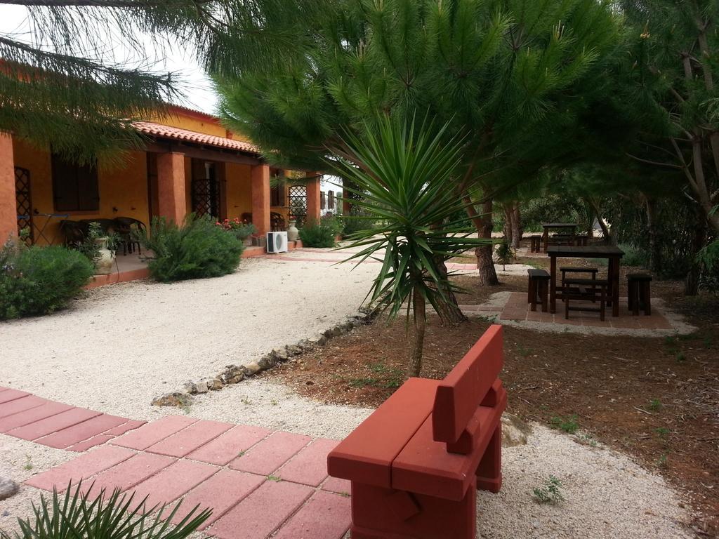 Agriturismo La Barca In Secca Olmedo Exterior foto
