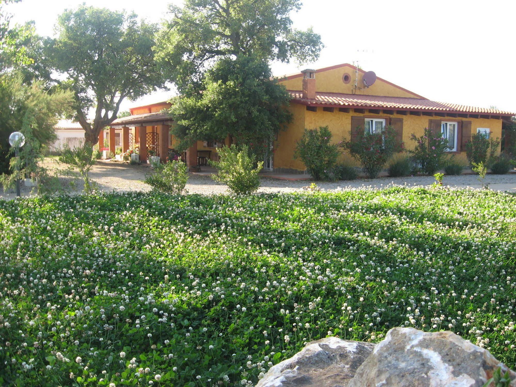 Agriturismo La Barca In Secca Olmedo Exterior foto